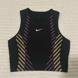 Nike Womens Dri-fit Tank size Medium